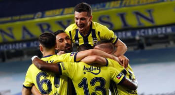 Fenerbahçe'de Dimitrios Pelkas İle Yollar Ayrılıyor!