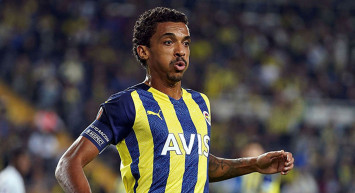 Fenerbahçe'de Luiz Gustavo takımdan transfer olmak istemiyor!