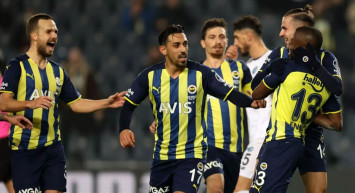 Fenerbahçe'de sağlık heyeti ile sorunlar yaşayan ve takımdan özür dilemeyen Enner Valencia'nın kadro dışı kalması gündemde!