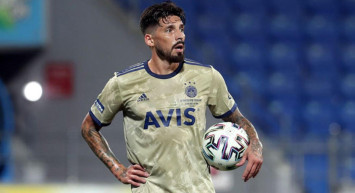 Fenerbahçeli Jose Sosa, Santa Clara'ya Transfer Oluyor!