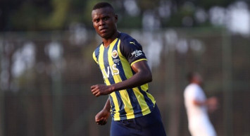 Fenerbahçe'nin Antwerp'e kiraladığı Mbwana Samatta'yı Aston Villa transfer etmek istiyor!