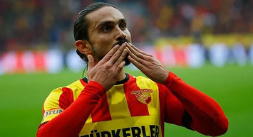 Fenerbahçe'nin transfer gündeminde olan Göztepe'nin oyuncusu Halil Akbunar için Galatasaray devreye girdi!
