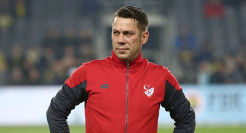 Fırat Aydınus kimdir, kaç yaşında, nereli? Fırat Aydınus hangi takımlı asıl mesleği nedir? Fırat Aydınus'un biyografisi ve hayatı