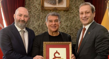 Galatasaray Başkanı Burak Elmas ile Barcelona Başkanı Laporta'nın yaptığı görüşmenin ayrıntıları ortaya çıktı!