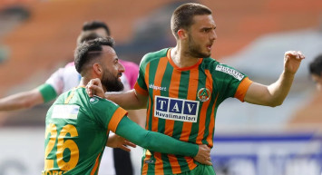 Galatasaray Berkan Kutlu İle Anlaşma Sağladı!