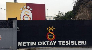 Galatasaray'da Burak Elmas İle Domenec Torrent Arasında Görüşme Gerçekleşti!