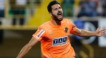 Galatasaray'dan Alanyaspor'a Transfer Olan Emre Akbaba Gündeme Oturdu!