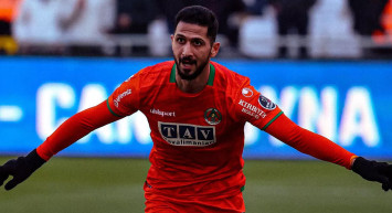 Galatasaray'dan Alanyaspor'a Transfer Olan Emre Akbaba Hakkında Hasan Çavuşoğlu'nun Sözleri Gündem Oldu!