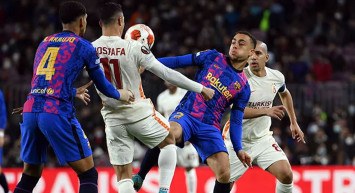 Galatasaray'ın yıldız futbolcuları Mostafa Mohamed, Kerem Aktürkoğlu, Marcao, Victor Nelsson, Berkan Kutlu ve Sacha Boey'i UEFA Avrupa Ligi'nde oynanacak olan Barcelona maçında menajerler izlemeye gelecekler!