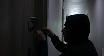 Gece vakti esrarengiz olay! Kanlar içindeki adam apartmandaki zillere basıp ‘Beni kurtarın’ dedi gerçek başka çıktı