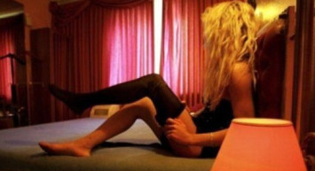 Genelev kadınlarının bu itiraflarını okuyunca çok şey düşeneceksiniz! Hayatı olmayan hayat kadınlarının yürek burkan hikayesi