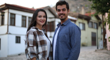 Gönül Dağı’nın Dilek’i  Gülsim Ali İlhan’ın cesur pozları olay oldu! Diziden ayrılınca açıldıkça açıldı