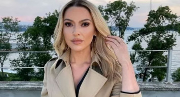 Hadise paylaştı görenler gözlerine inanamadı bir insan estetik olur da bu kadar mı kötü olur ne yaptın sen kendine...