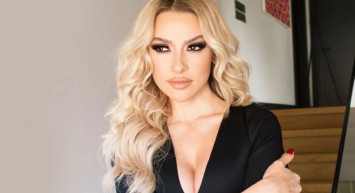 Hadise sahne dansıyla yine büyüledi: Külot modasına uyarak öyle bir kostüm giydi ki...