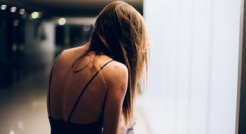 Hamilelik Belirtisi Göstermeden Doğum Yapan Kadın