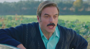 Hastalığıyla sevenlerini üzmüştü: Nafaka tartışmalarıyla gündeme gelen Ufuk Özkan genç sevgilisiyle sarmaş dolaş poz verdi!