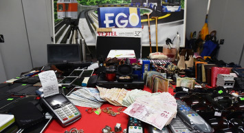 Havalimanında Unutulan Eşyalar Satışa Çıkarılıyor