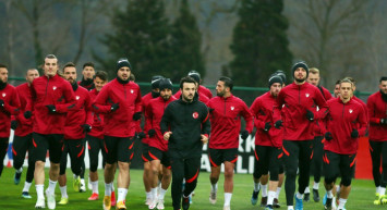 İrfancan Kahveci Ve Nazım Sangare Aday Kadrodan Çıkarıldı