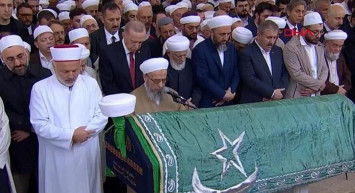 İsmailağa Cemaati lideri Hasan Kılıç'ın tabutunun üzerindeki örtünün anlamı ortaya çıktı!