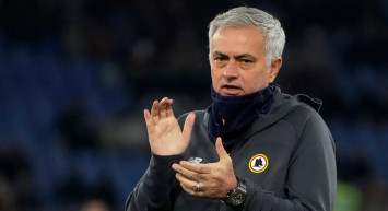 İtalyan devi Roma Fenerbahçeli Berke Özer'i transfer ediyor!