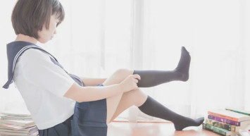 Japonya’da kız öğrencilerin saçını atkuyruğu yapması yasak! Nedeniyse şaka gibi