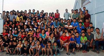 Kanada’da 12 karısıyla aynı evde yaşayan ve 150 çocuğu olan adam herkesi şaşkına çevirdi