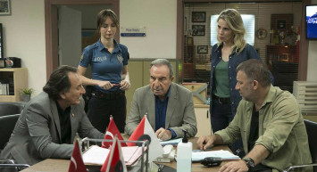 Kanal D Ekranlarının Sevilerek İzlenen Arka Sokaklar Dizisinin Son Fragmanında Gösterilen Olay Gerçek Mi Oldu