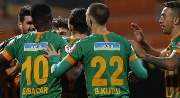 Khouma Babacar Hastaneye Kaldırıldı!