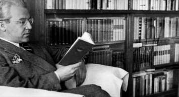 Kitap İncelemesi: Kürk Mantolu Madonna