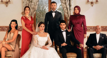 Kızılcık Şerbeti dizisi oyuncularının gerçek sevgililerini öğrenince ağzınız açık kalacak