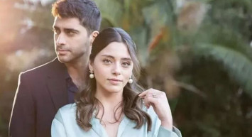 Kızılcık Şerbeti'nin Doğa'sı Sıla Türkoğlu güzelliği ile nefes kesti