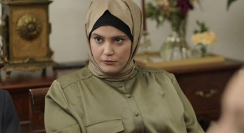 Kızılcık Şerbeti'nin Nilay'ı Feyza Civelek'in uyuşturucu satıcıyısıyla yazışmaları ifşa olmuştu: Daha önce polisin elini ısırmış!