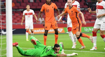 Kova Yaşar Lakablı Yaşar Duran, Uğurcan Çakır'a Destek Verdi!