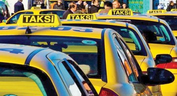 Kütahya'da Cinayet: Taksiciler Cansız Bedeni Kaldırıma Bıraktı