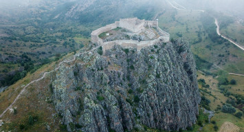 Kuvel Kalesini Kim Fethetti, Kuvel Kalesi Nerede?