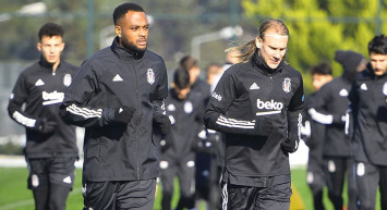 Lyon, Cyle Larin'i Transfer Etmek İstiyor!