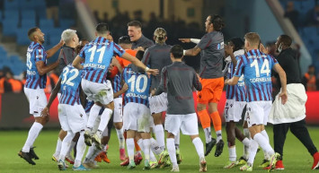 Lyon, Uğurcan Çakır'ı Transferde Gözüne Kestirdi!