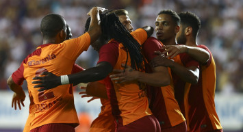 Maicon Göztepe İle Görüşüyor!