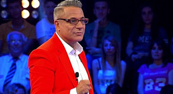 Mehmet Ali Erbil yine yaptı yapacağını! Melike Öcalan’a ödül töreninde söyledikleri herkesi şaşkına çevirdi