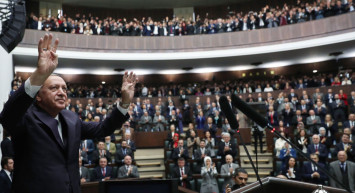 Merkez Karar ve Yönetim Kurulu Bugün Toplanıyor! Masada Asgari Ücret ve 3600 Ek Gösterge Var