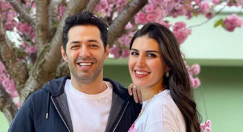 Mert Fırat ve Eşi İdil Fırat Halk Pazarında