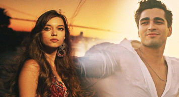 Mert Ramazan Demir ve Afra Saraçoğlu fena yakalandı! ''Sadece rol arkadaşıyız'' demişlerdi: Önce sarmaş dolaş, şimdi dudak dudağa!