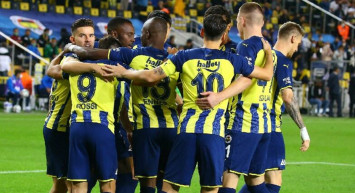 Mesut Özil ve Vitor Pereira'nın Fenerbahçe-Giresunspor Maçından Sonraki Görüntüleri Dikkat Çekti!