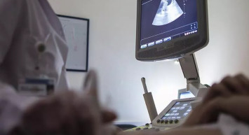 Mide ağrısı ve idrarda kanama şikayetiyle hastaneye giden adam hayatının şokunu yaşadı! Bu duruma doktorlar bile inanamadı