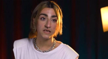 Mika Raun'dan yeni bir rezillik! Estetik yaptırıp cinsiyet değiştiren Mika sütyensiz video çekti