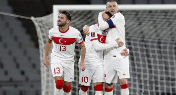 Milli Futbolcumuz Umut Meraş Trabzonspor'a Transfer Oldu!