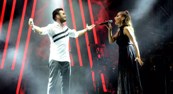 Mustafa Ceceli'den Anlamlı Jest! Hayranını Böyle Kazandı