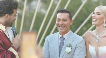 Mustafa Sandal sahte karın kaslarıyla genç karısına şov yaptı! Görüntüler sosyal medyada dalga konusu oldu