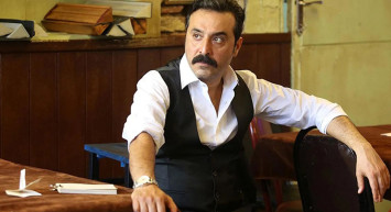 Mustafa Üstündağ kimdir?