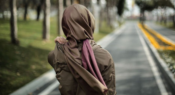 O ünlü de tesettür ile şereflendi